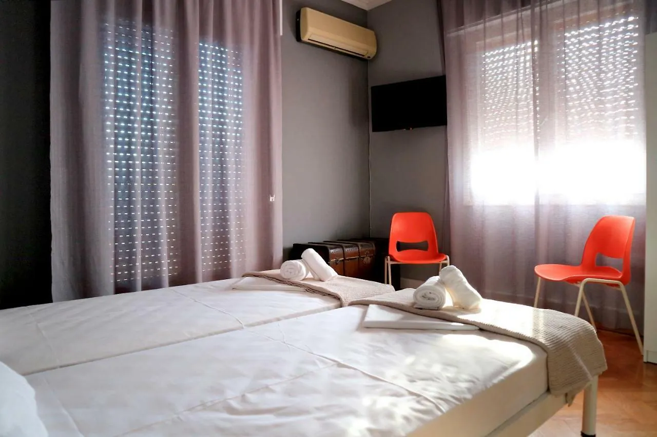 Center Travelers Hostel Salonic
