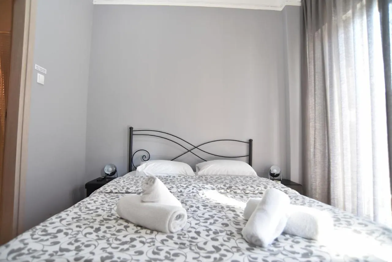 Center Travelers Hostel Thessaloniki Greece